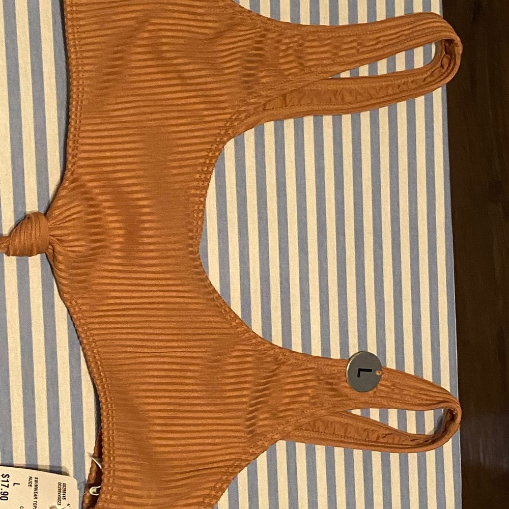 Swimwear top